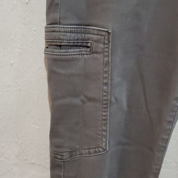 AEO Grey Hi Rise Jegging Size 8 Regular - Picture 3 of 7